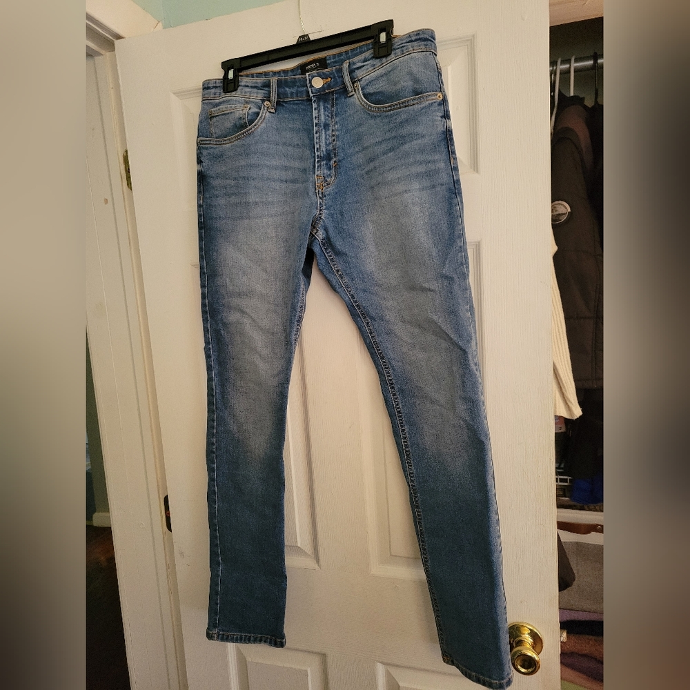 Like New Forever 21 Skinny Jeans